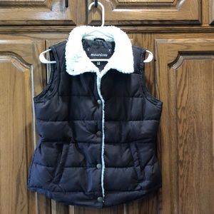 Maurices faux fur trim vest